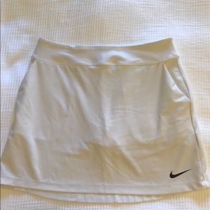 Nike women’s golf skort